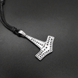 Thorshammer-Kette aus Zinn mit schwarzem Baumwollband