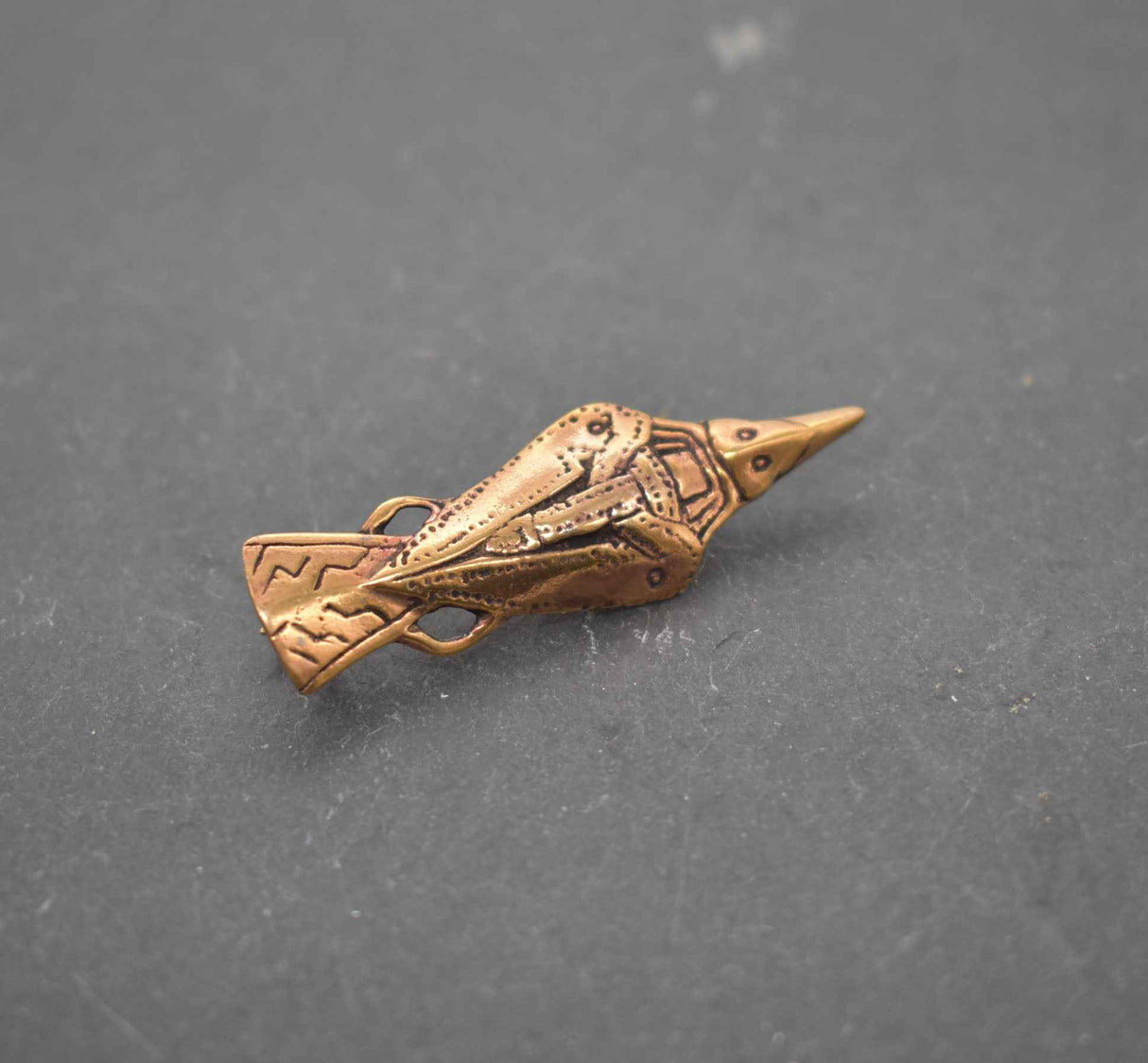 Raben Brosche Munin - Geräte Fibel