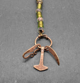 Wikingerschmuck aus Bronze – Anhänger mit Fibelkette