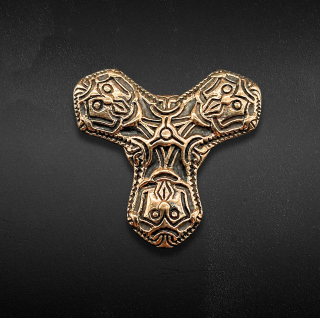 Wikinger Kleeblattfibel aus Bronze – Kleine Fibel nach Fund aus Oppland Norwegen – Wikingerschmuck