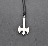 Rückseite der Wikinger Doppelaxt Kette – Schmuck für Schutz & Stärke | Mittelalterlicher Talisman