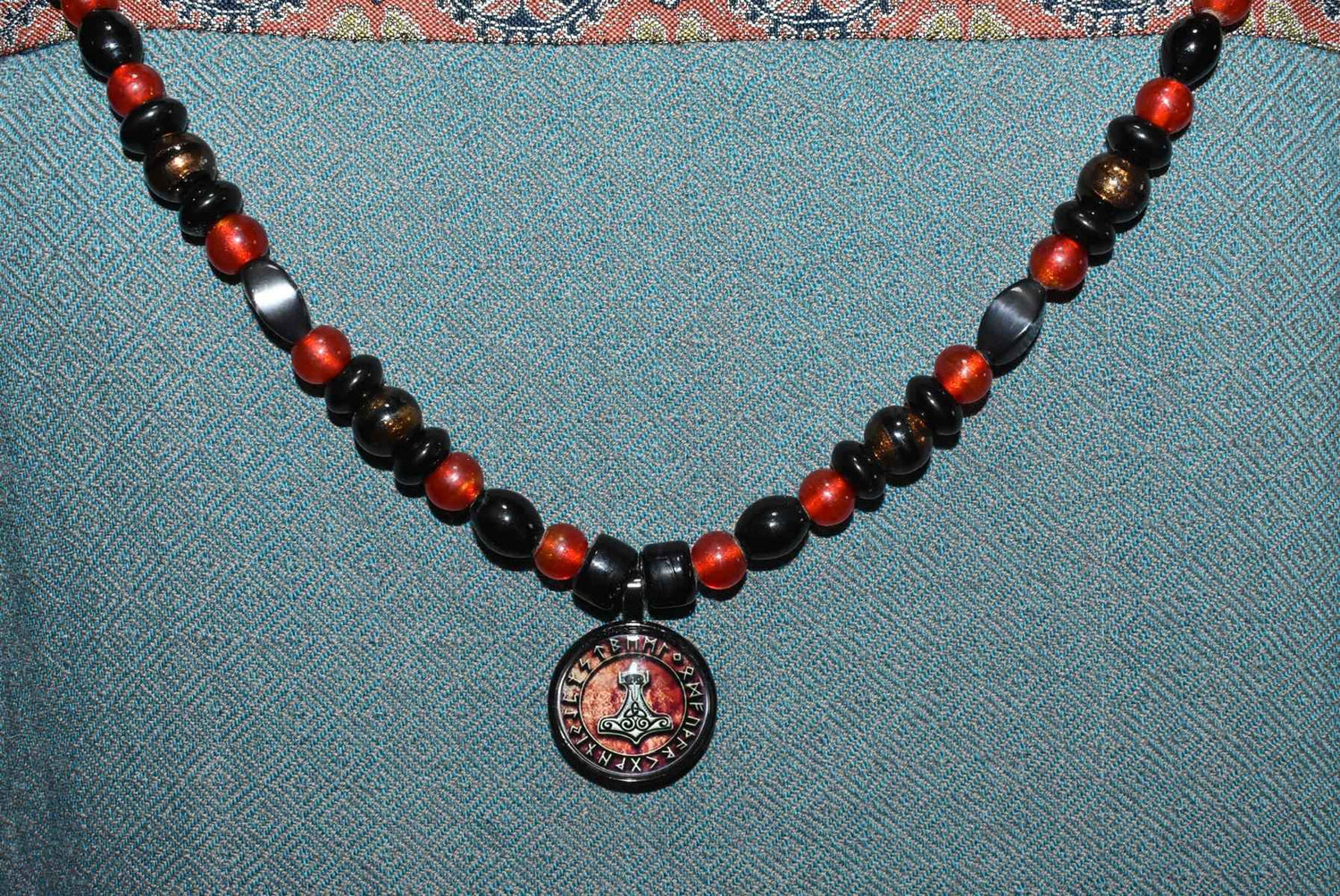 Wikinger Fibelkette "Runen Mjölnir"