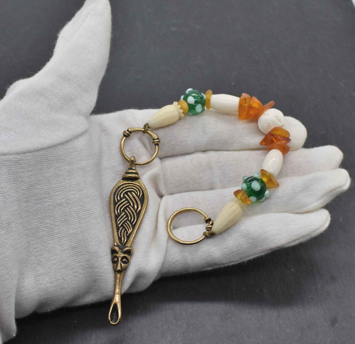 Wikinger Ohrlöffel aus Bronze mit Kette