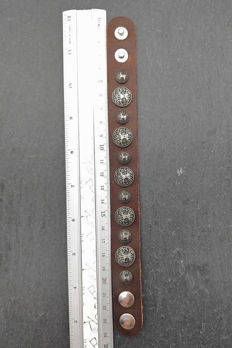 Länge des Yggdrasil Lederarmband verstellbar - braun