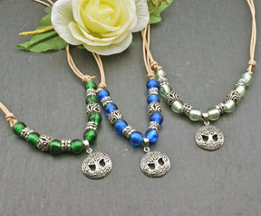 Glasperlenkette mit Yggdrasil in drei Ausführungen 