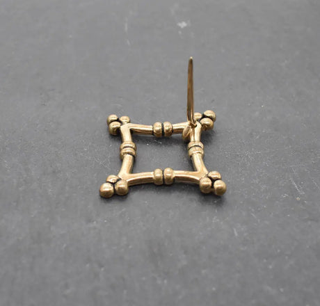 Fürspan „bamberger reiter“ – mittelalterliche rautenfibel aus bronze - brosche