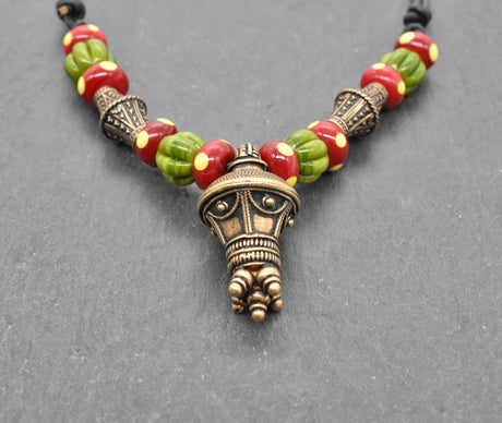 Germanische berlock kette mit glasperlen - halskette