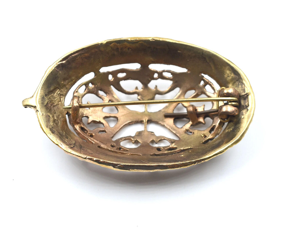 Rückseite der Wikinger-Schildkrötfibel P49/R651 aus Bronze
