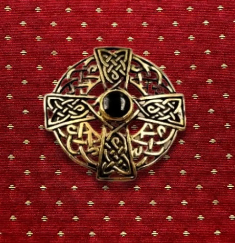 Keltische bronzebrosche mit edelstein - brosche
