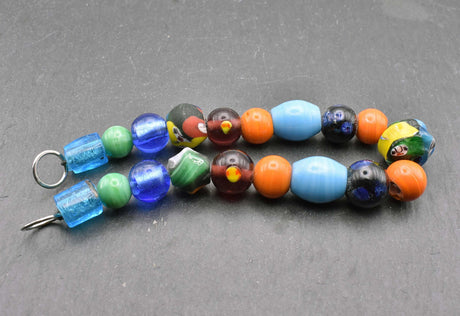 Kunterbunte fibelkette mit lampwork perlen