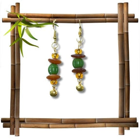 Ohrringe mit Hornperlen und grüner Melonenperle