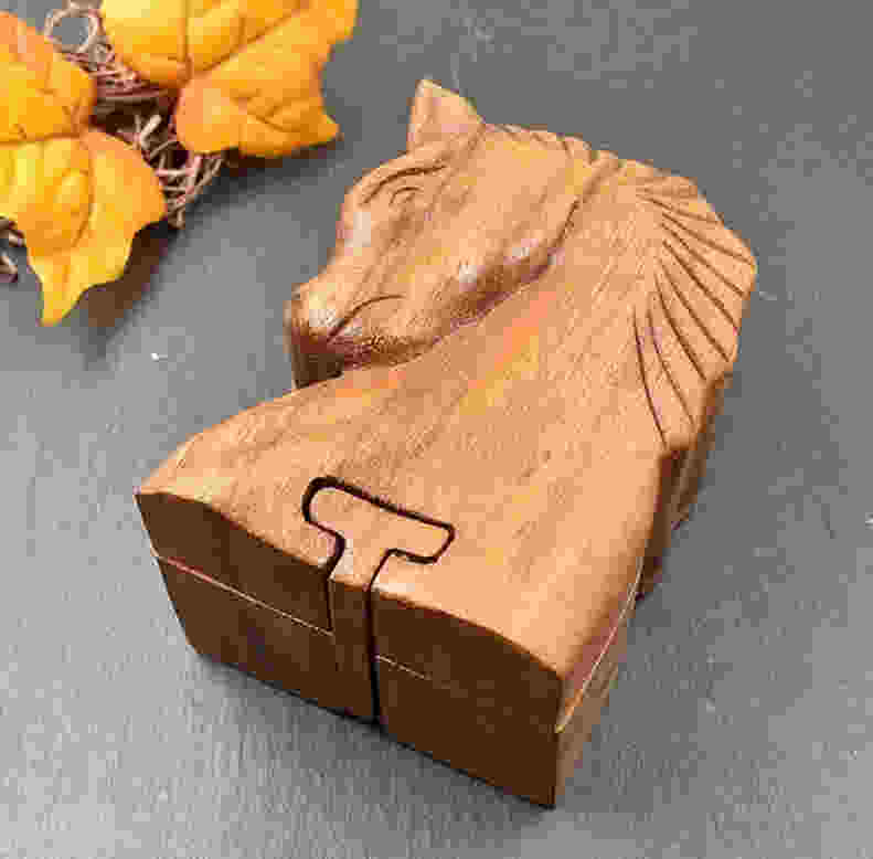 Sleipnir Schatulle, Puzzle Box als Pferdekopf